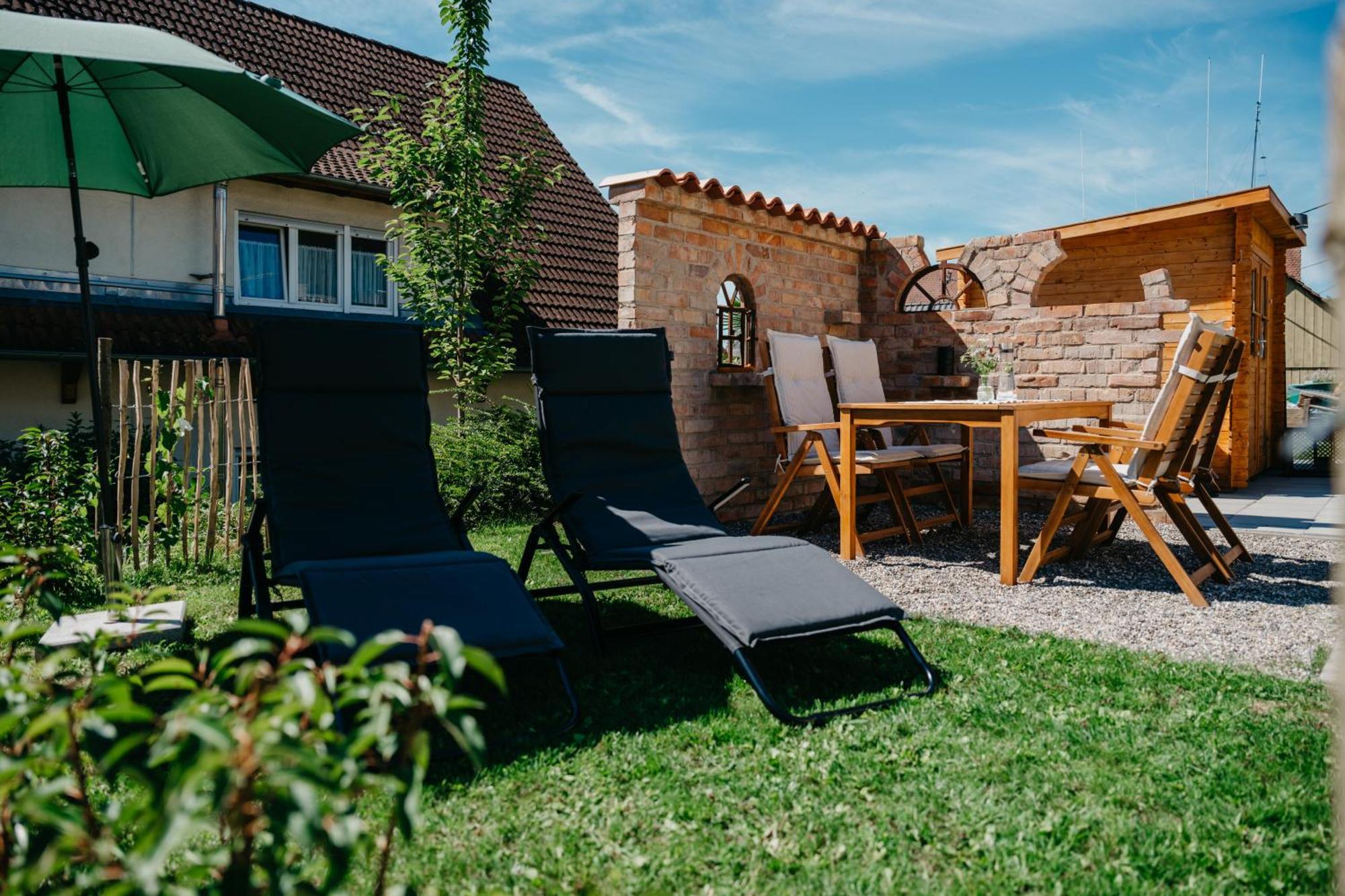 Ferienwohnung Am Weinberg Boetzingen Extérieur photo